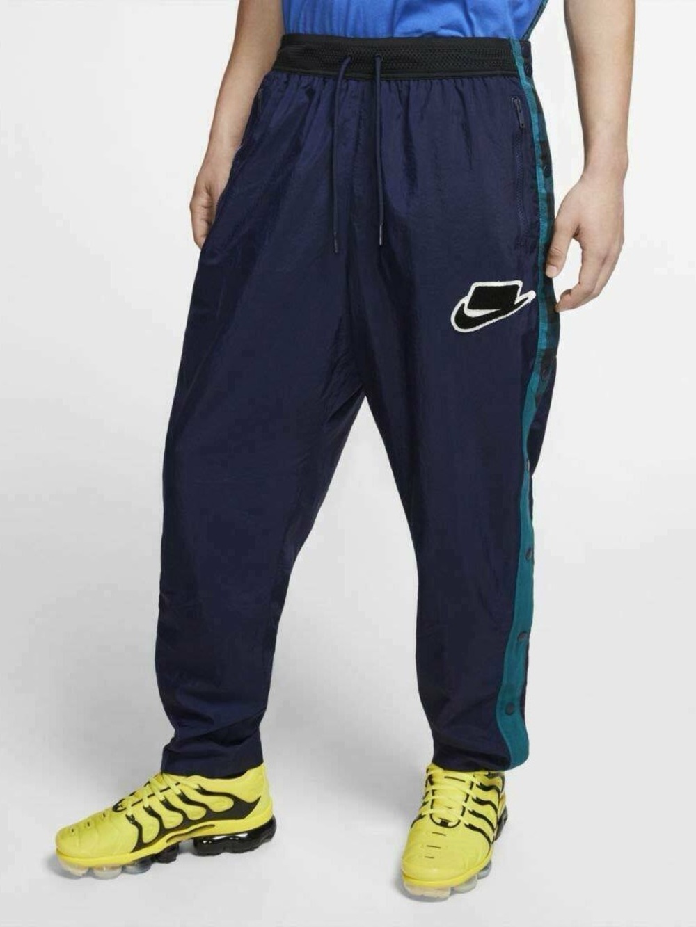 Vintage NIKE Breakaway
Track Pants 1354